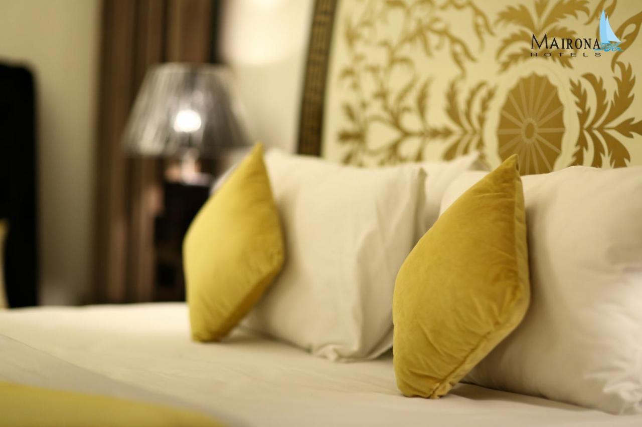 Hotel Mairona Gulberg ラホール エクステリア 写真