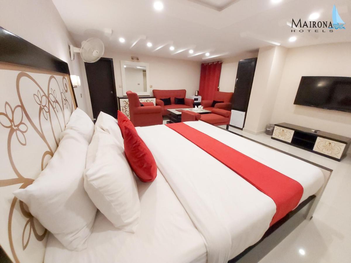 Hotel Mairona Gulberg ラホール エクステリア 写真