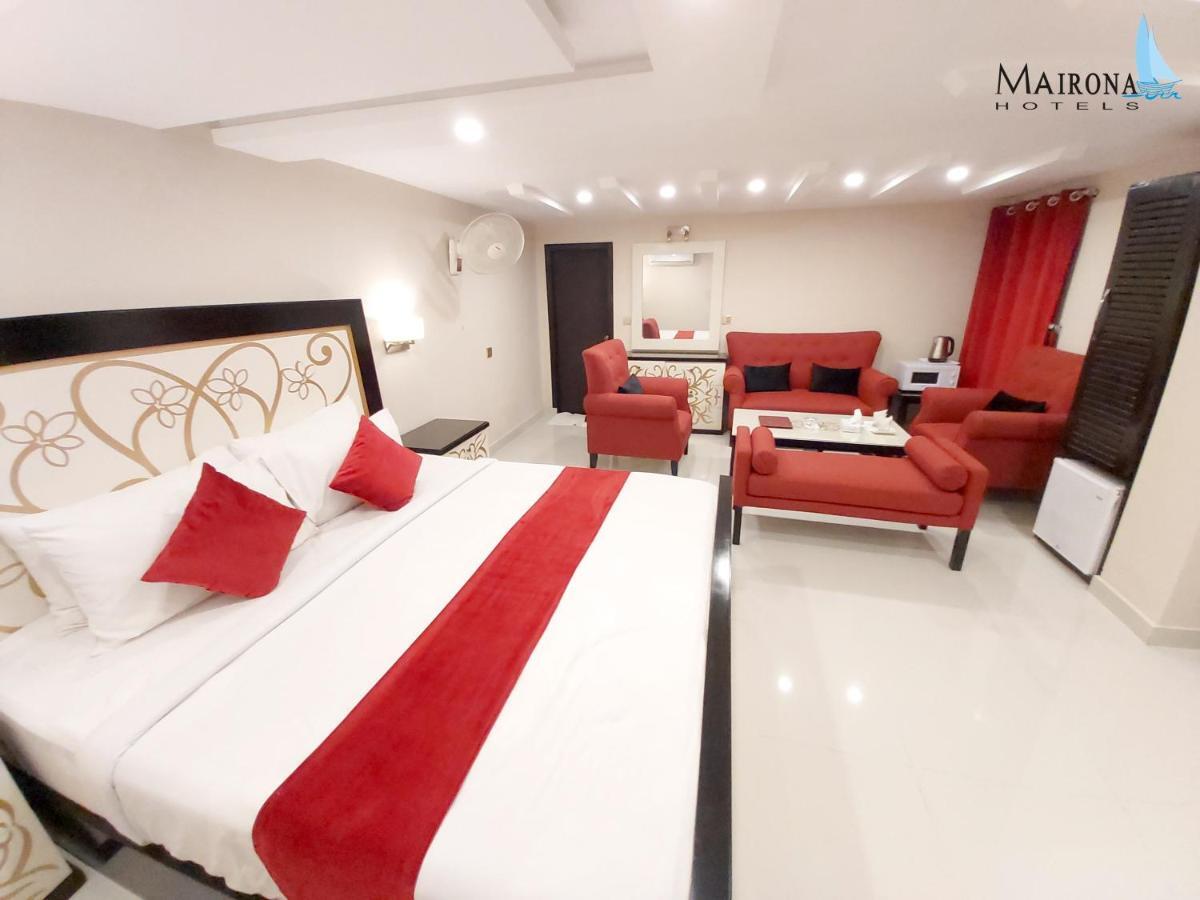 Hotel Mairona Gulberg ラホール エクステリア 写真