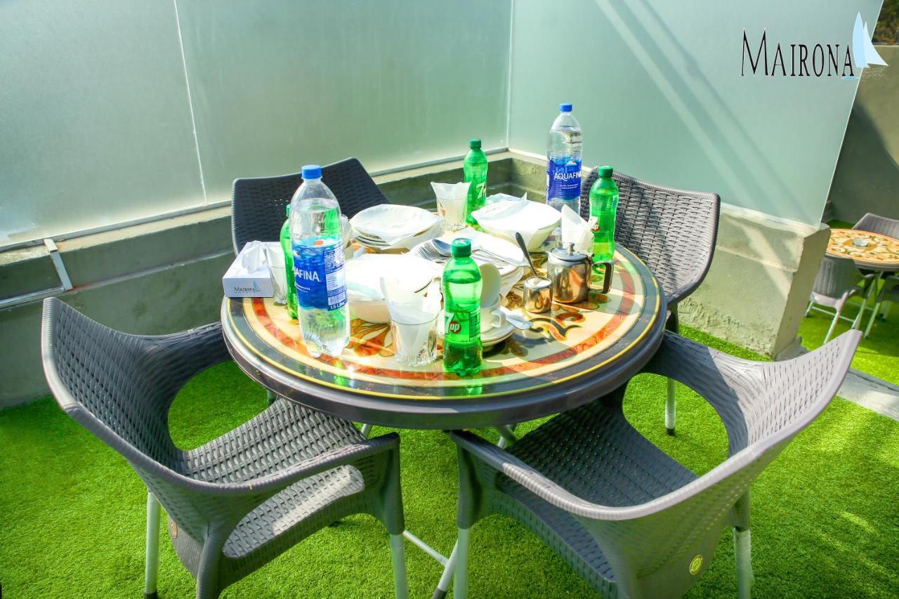 Hotel Mairona Gulberg ラホール エクステリア 写真